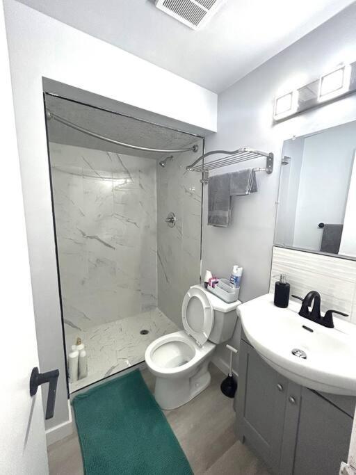 Apartamento Highland Park Cozy YYC Exterior foto